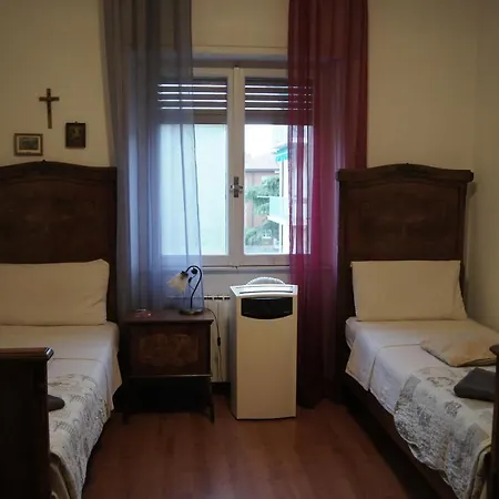 Maddalena Di San Zeno Frühstückspension *