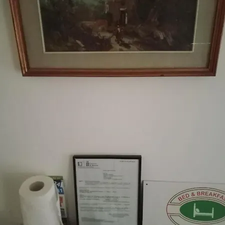 Maddalena Di San Zeno לינה וארוחת בוקר