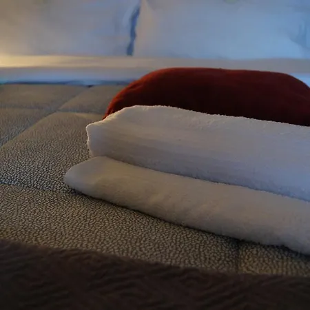 לינה וארוחת בוקר Maddalena Di San Zeno *