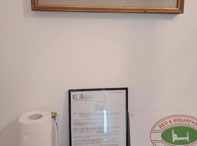 Maddalena Di San Zeno *