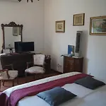 Maddalena Di San Zeno *